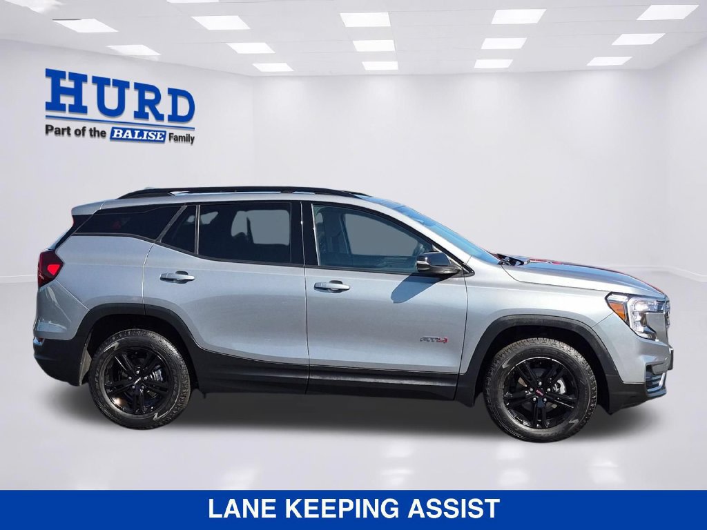 Used 2023 GMC Terrain AT4 AWD/4WD image 2
