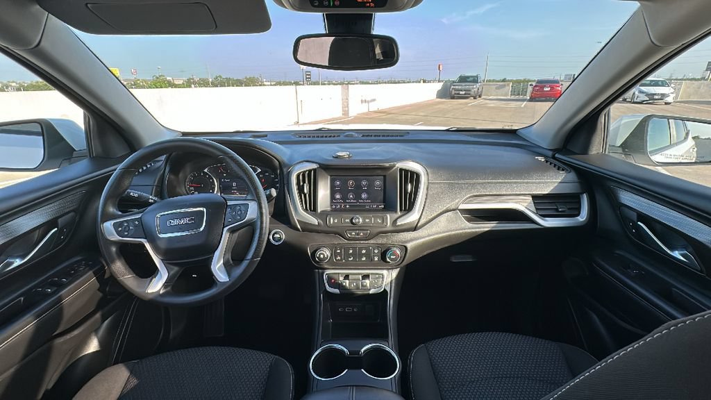 Used 2024 GMC Terrain SLE FWD image 21