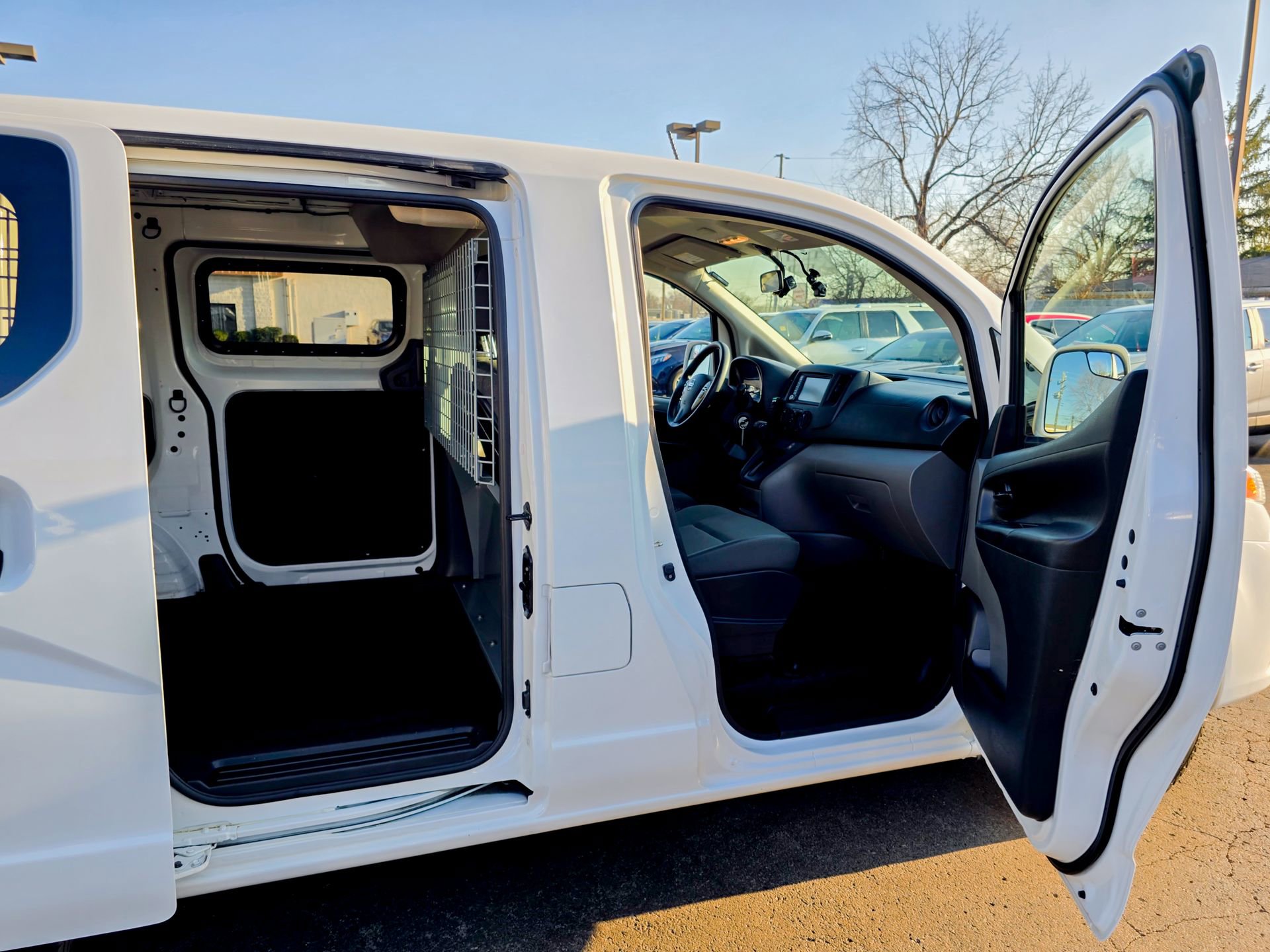 Used 2021 Nissan NV200 SV w/ Sliding Door Glass Package image 15