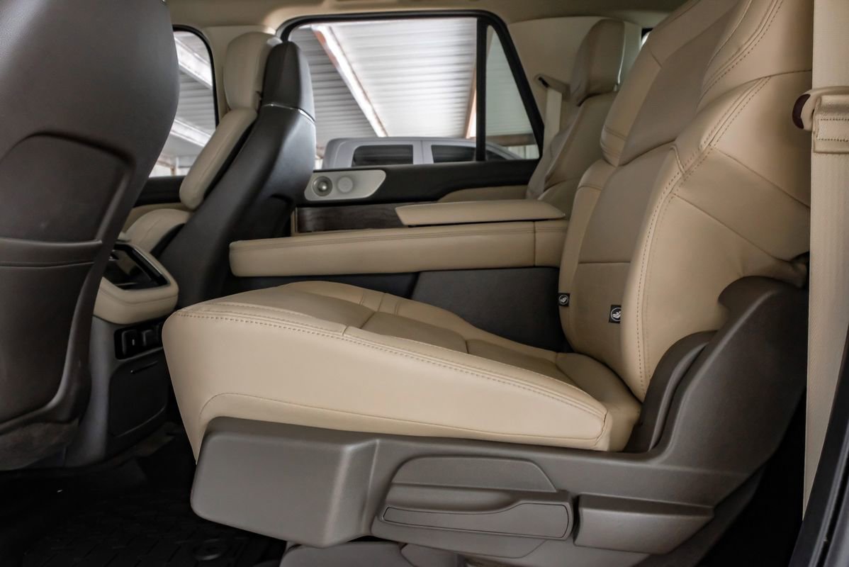 Used 2022 Lincoln Navigator L Reserve AWD/4WD image 38