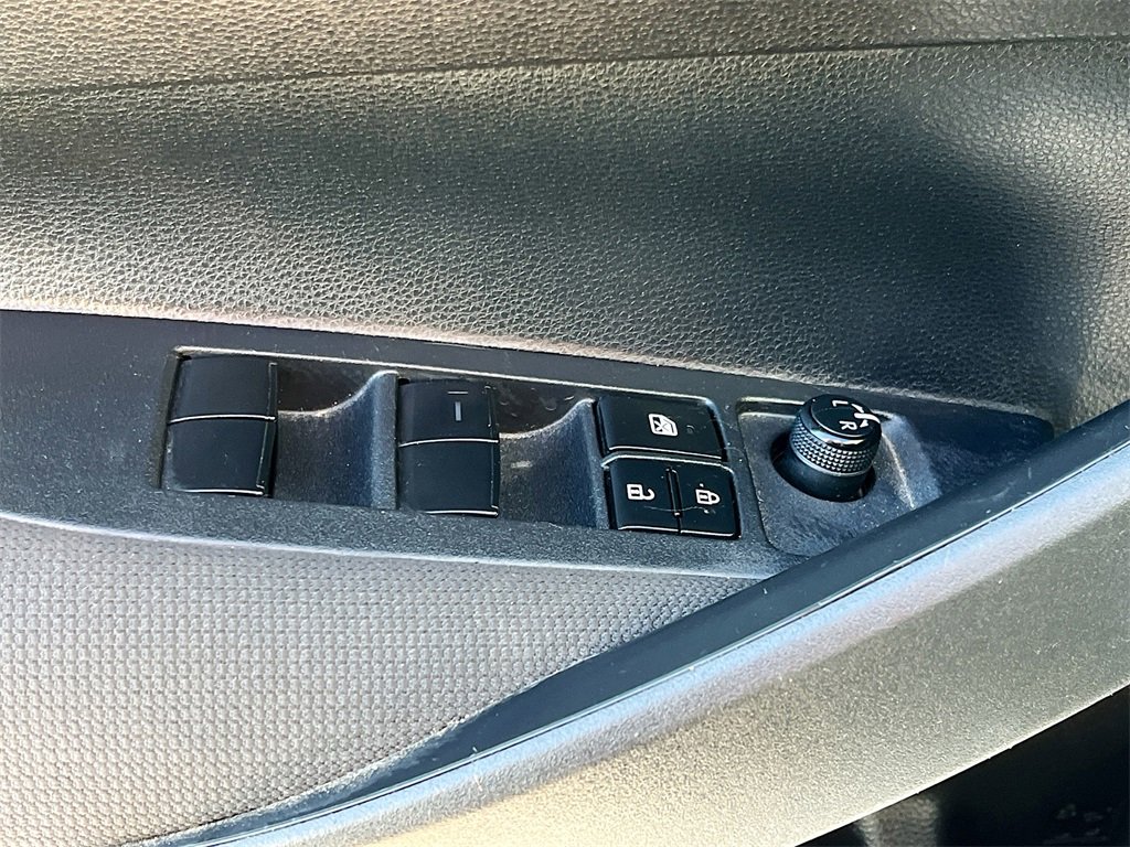 Used 2023 Toyota Corolla LE image 18