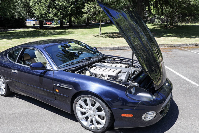 Used 2003 Aston Martin DB7 Vantage RWD image 16