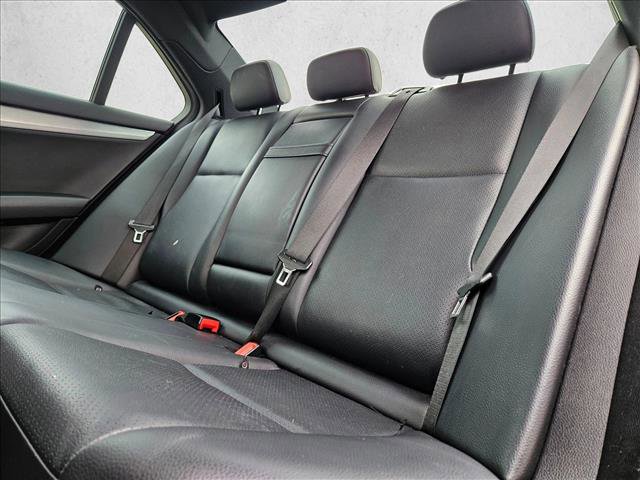 Used 2014 Mercedes-Benz C 250 Sedan image 16