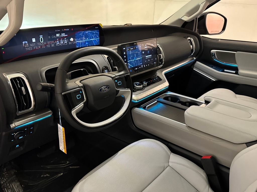 New 2025 Ford Expedition Platinum w/ Driver's Package image 42