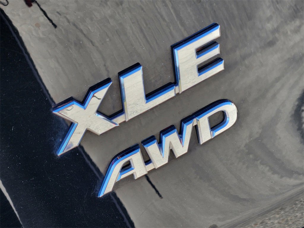 Used 2024 Toyota RAV4 XLE image 11