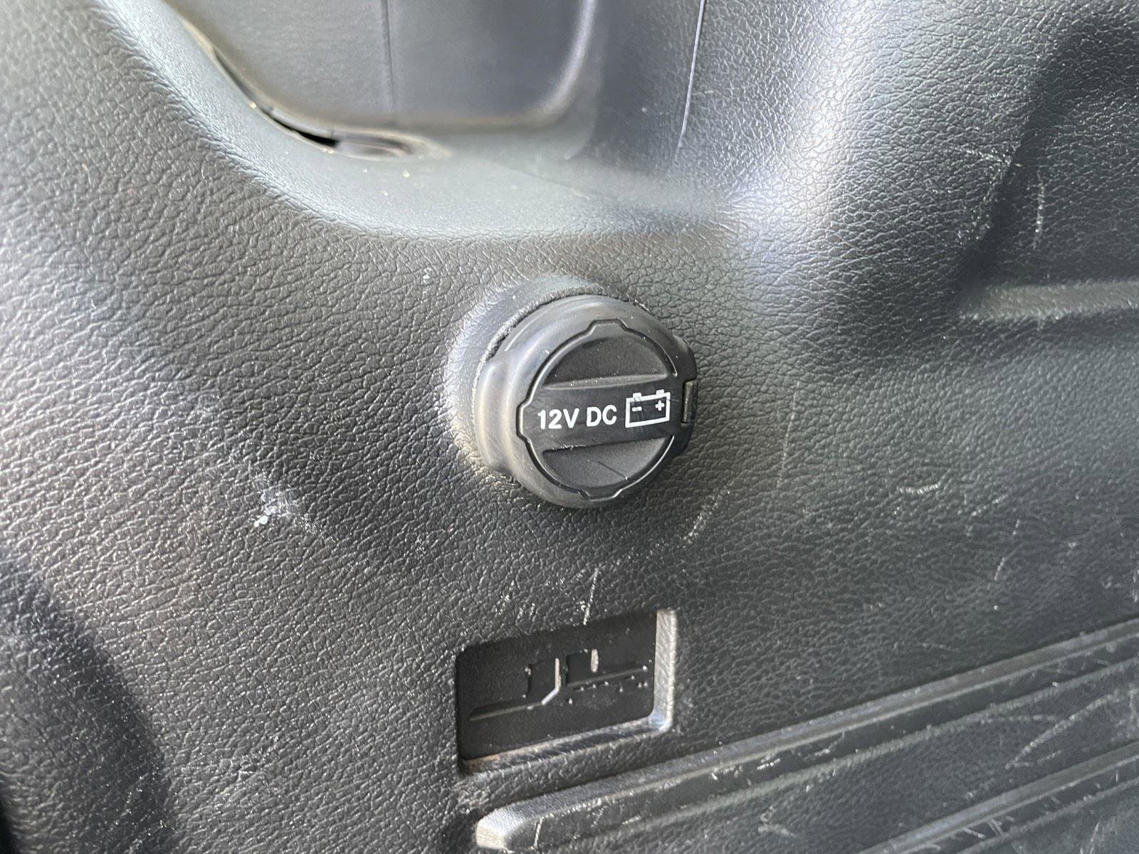 Used 2020 Jeep Wrangler Unlimited Sahara image 36