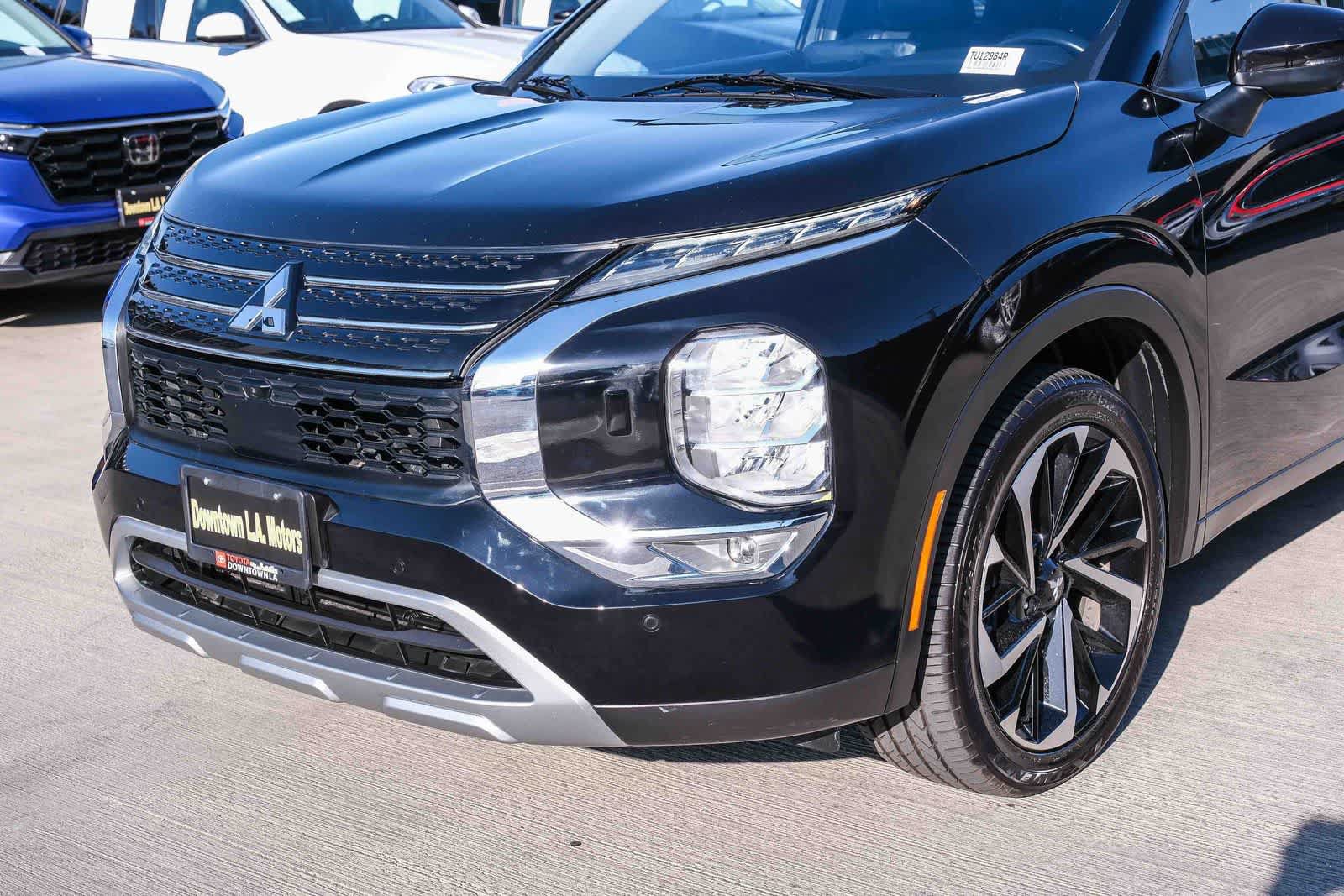 Used 2024 Mitsubishi Outlander SE AWD/4WD image 11