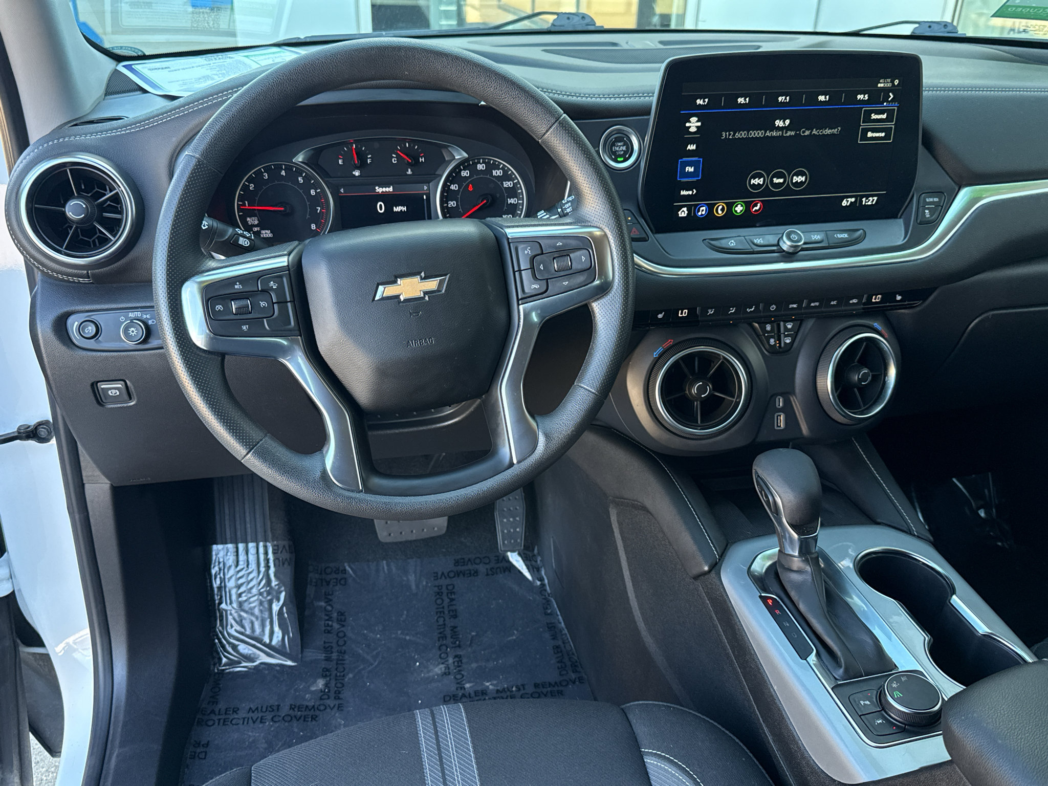 Used 2025 Chevrolet Blazer LT w/ Convenience Package FWD image 10