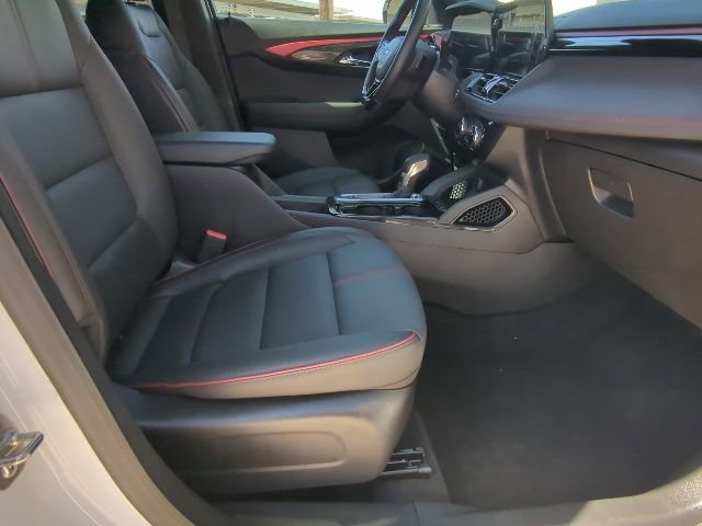 Used 2024 Chevrolet TrailBlazer RS w/ Driver Confidence Package image 19