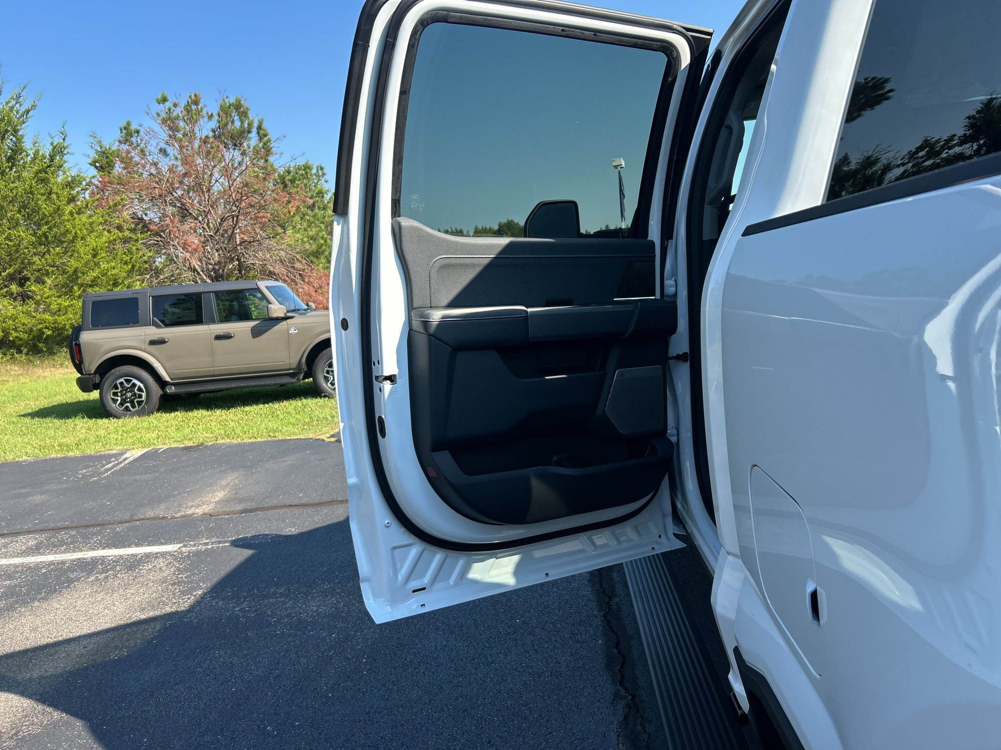 New 2027 Ford F250 Lariat AWD/4WD image 17