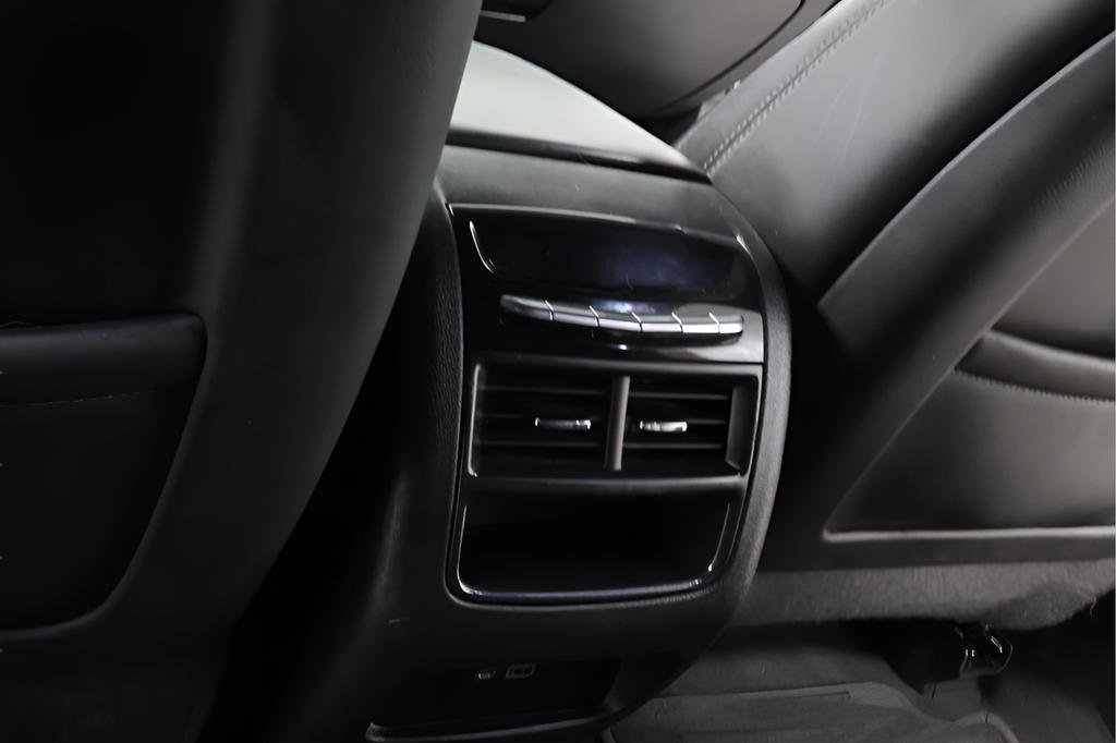 Used 2020 Cadillac XT5 Sportv w/ Platinum Package AWD/4WD image 27