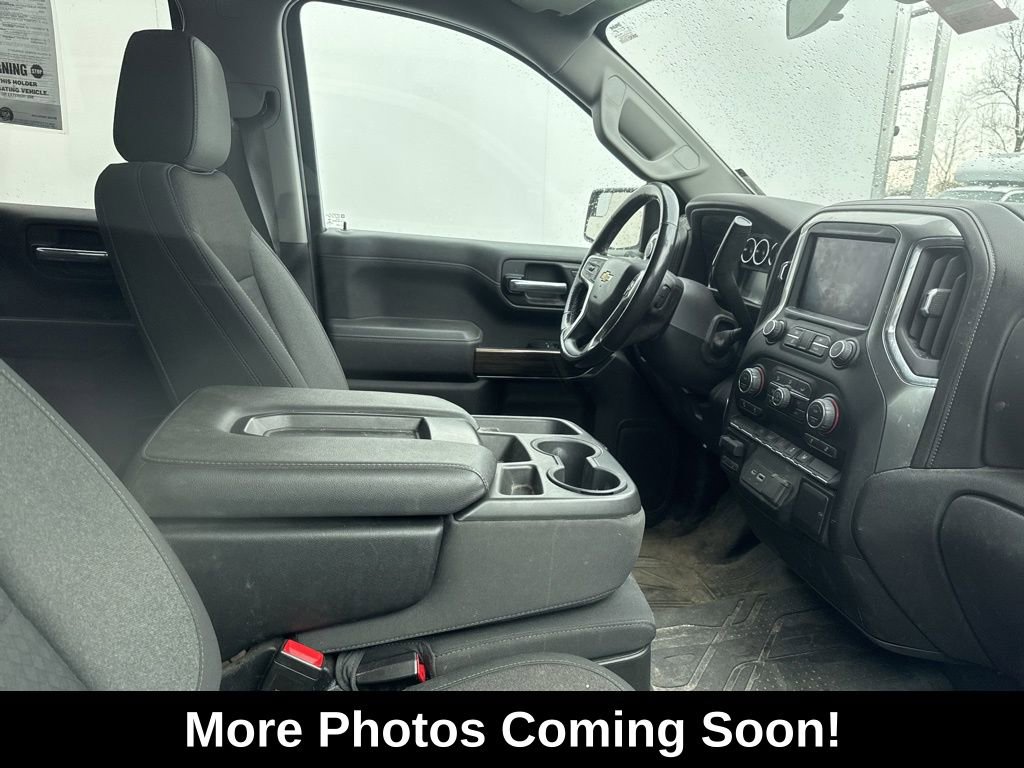 Used 2022 Chevrolet Silverado 1500 LT image 2
