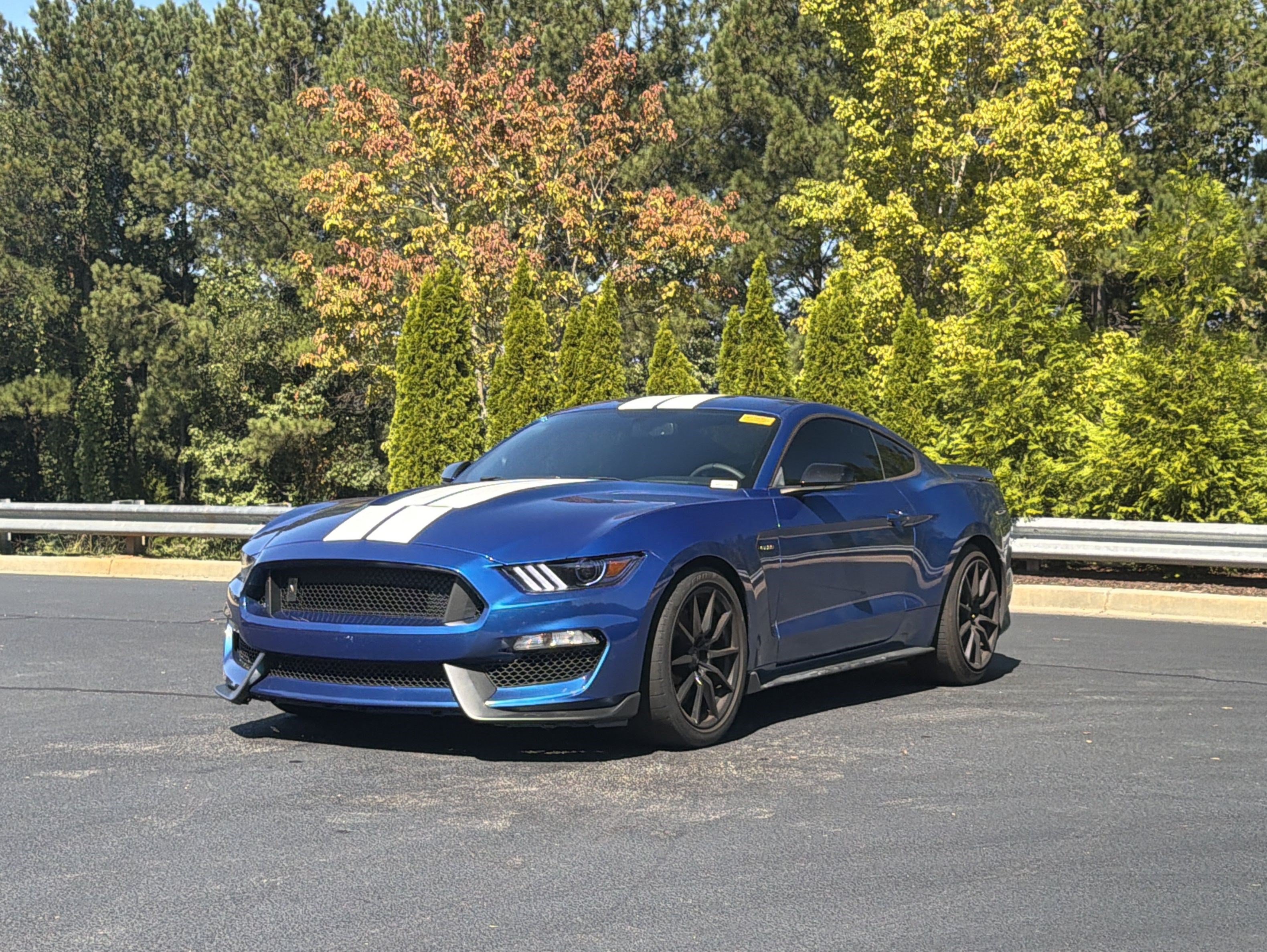Used 2017 Ford Mustang Shelby GT350 w/ Electronics Package RWD image 10