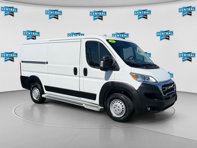 Used 2025 RAM ProMaster 2500 w/ U-Haul Equipment Group FWD image 7