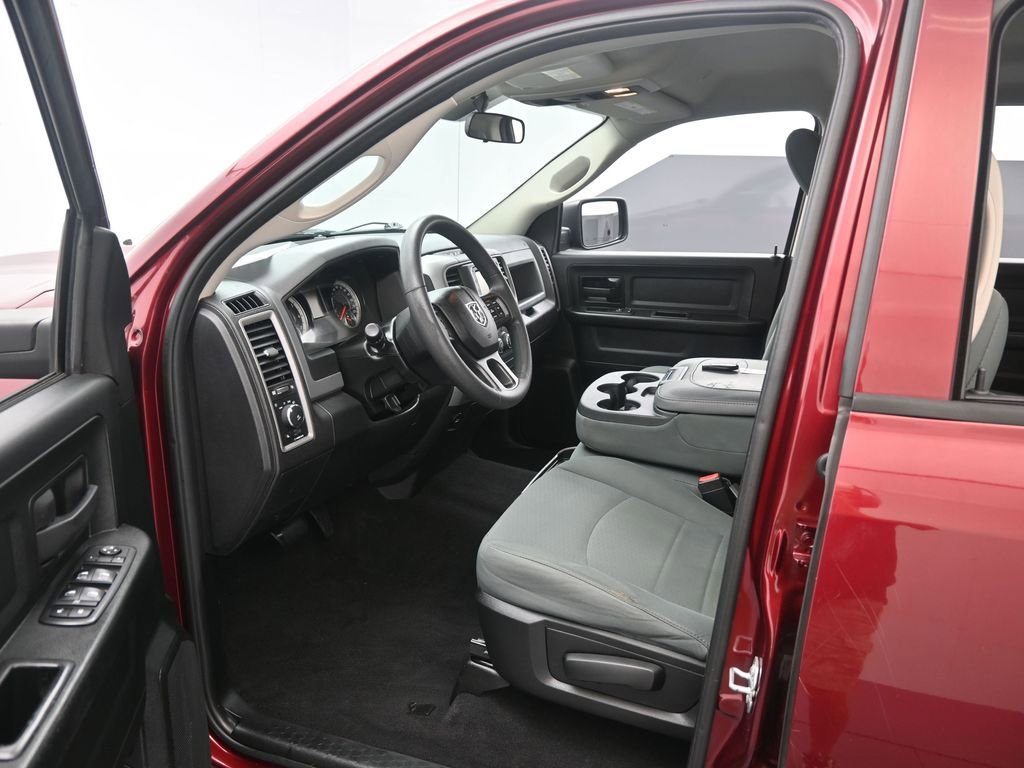 Used 2018 RAM 1500 Express w/ Express Value Package AWD/4WD image 14