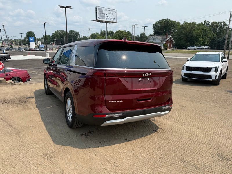 Certified 2023 Kia Carnival LX FWD image 6