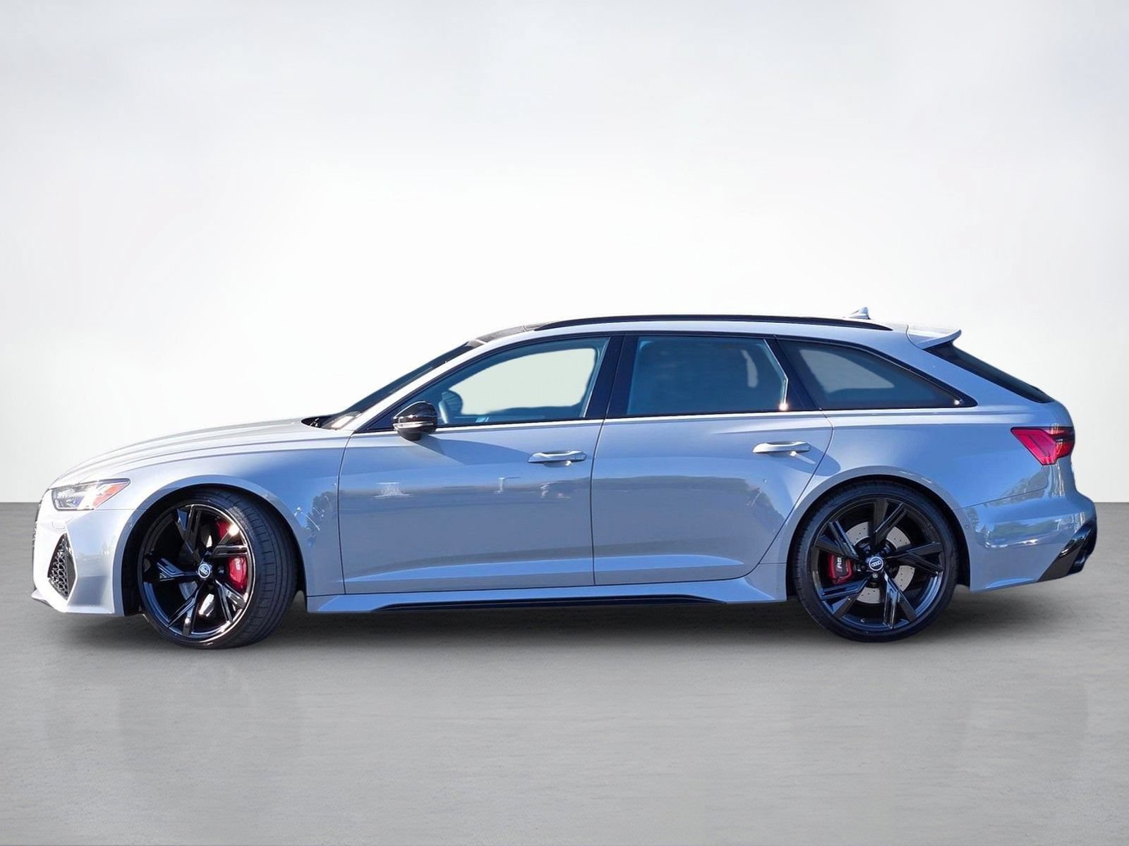 Used 2021 Audi RS 6 AWD/4WD image 4
