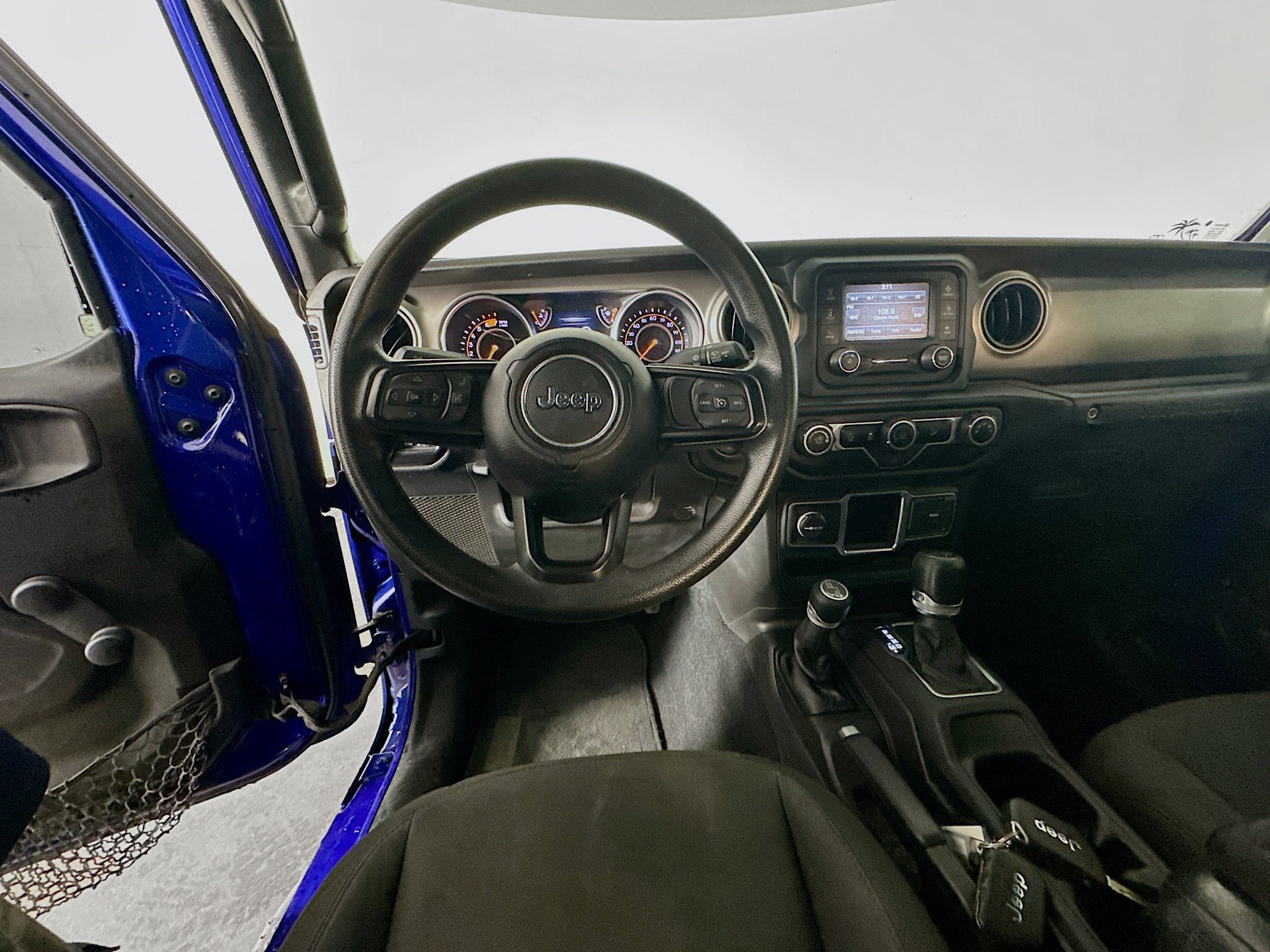 Used 2018 Jeep Wrangler Sport AWD/4WD image 17