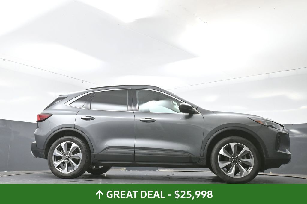 Used 2025 Ford Escape Platinum AWD/4WD image 53