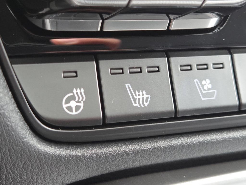 New 2026 MAZDA CX-90 Plug-In Hybrid w/Premium Sport AWD/4WD image 16