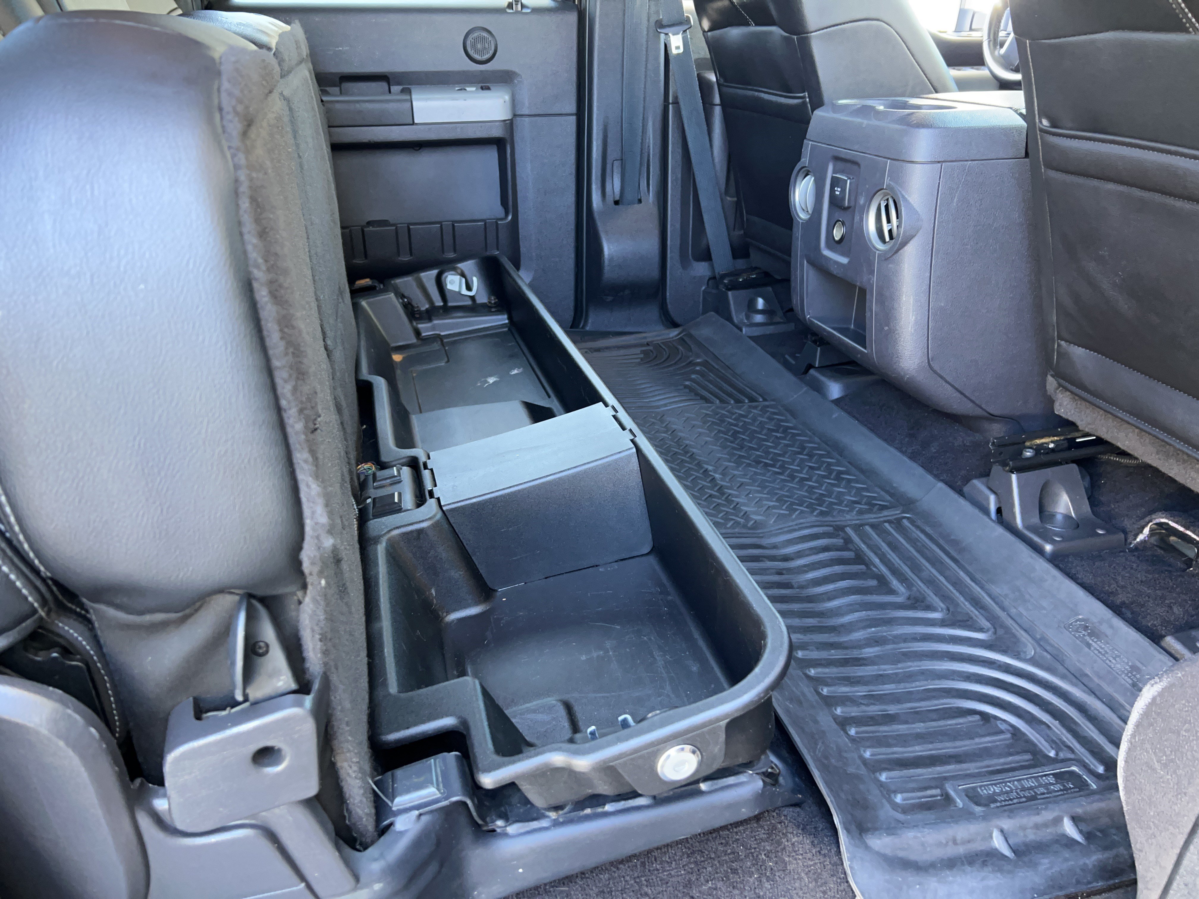 Used 2015 Ford F350 Lariat w/ Lariat Ultimate Package AWD/4WD image 19