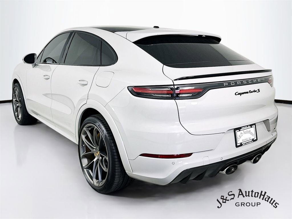 Used 2021 Porsche Cayenne Turbo S AWD/4WD image 5