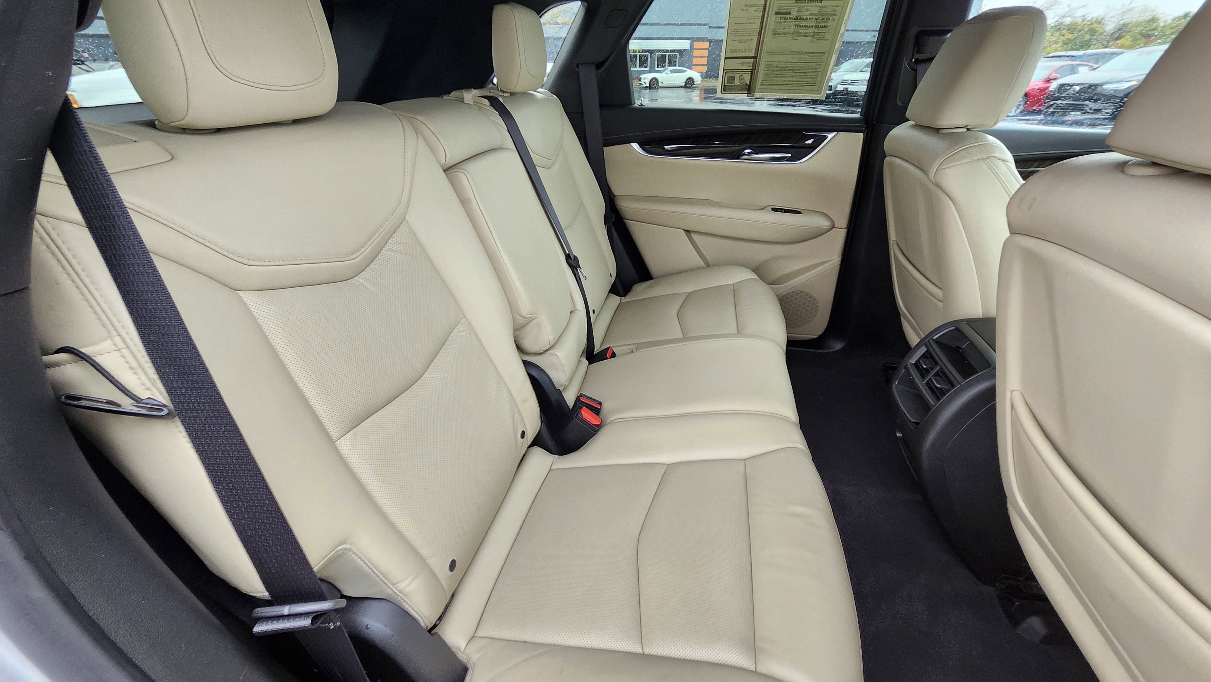 Used 2017 Cadillac XT5 FWD image 14