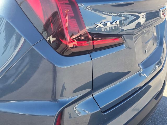 Used 2025 Cadillac XT4 Premium Luxury image 12