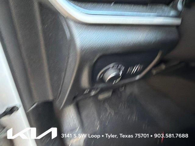 Used 2021 Jeep Grand Cherokee L Laredo w/ Luxury Tech Group I RWD image 15