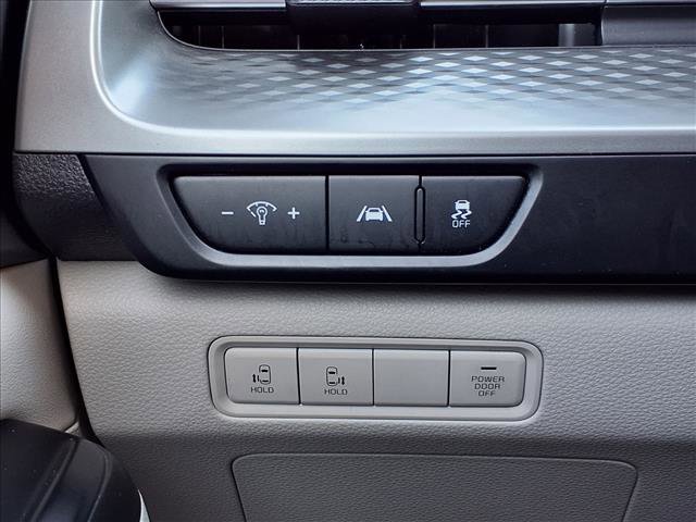 Used 2024 Kia Carnival LX image 22