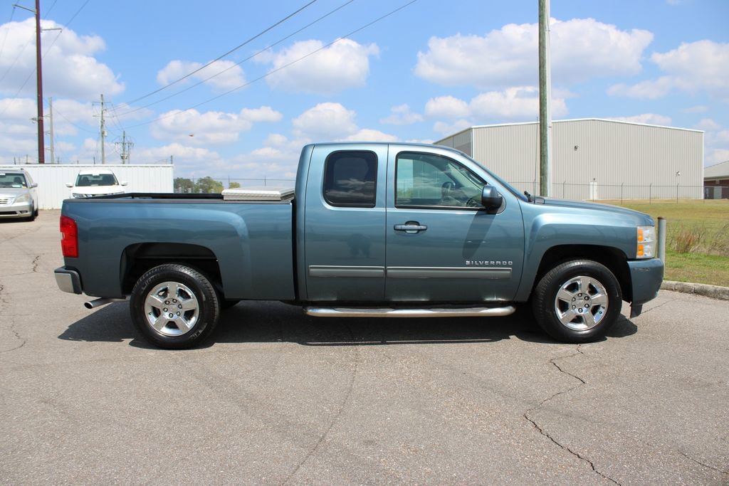 Used 2013 Chevrolet Silverado 1500 LTZ image 13