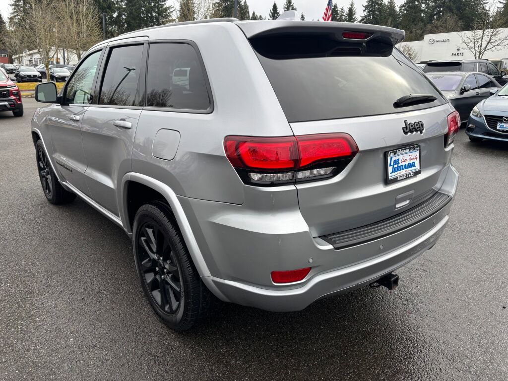 Used 2020 Jeep Grand Cherokee Altitude image 7