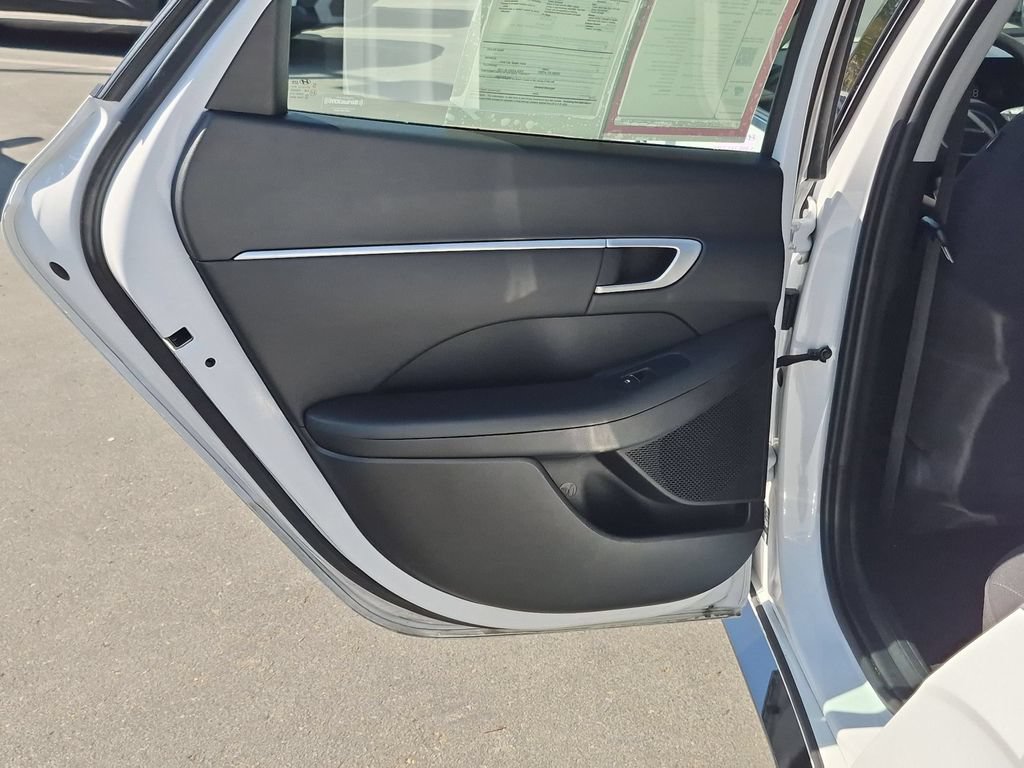 Used 2025 Hyundai Sonata SEL FWD image 27