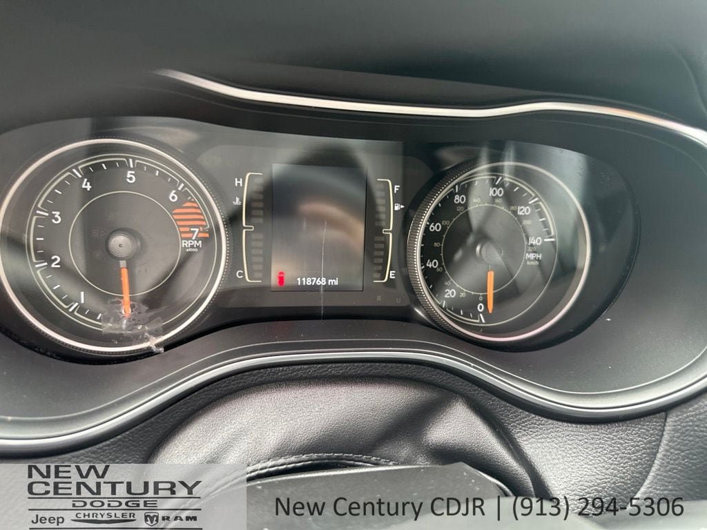 Used 2019 Jeep Cherokee Latitude w/ Popular Appearance Group AWD/4WD image 11