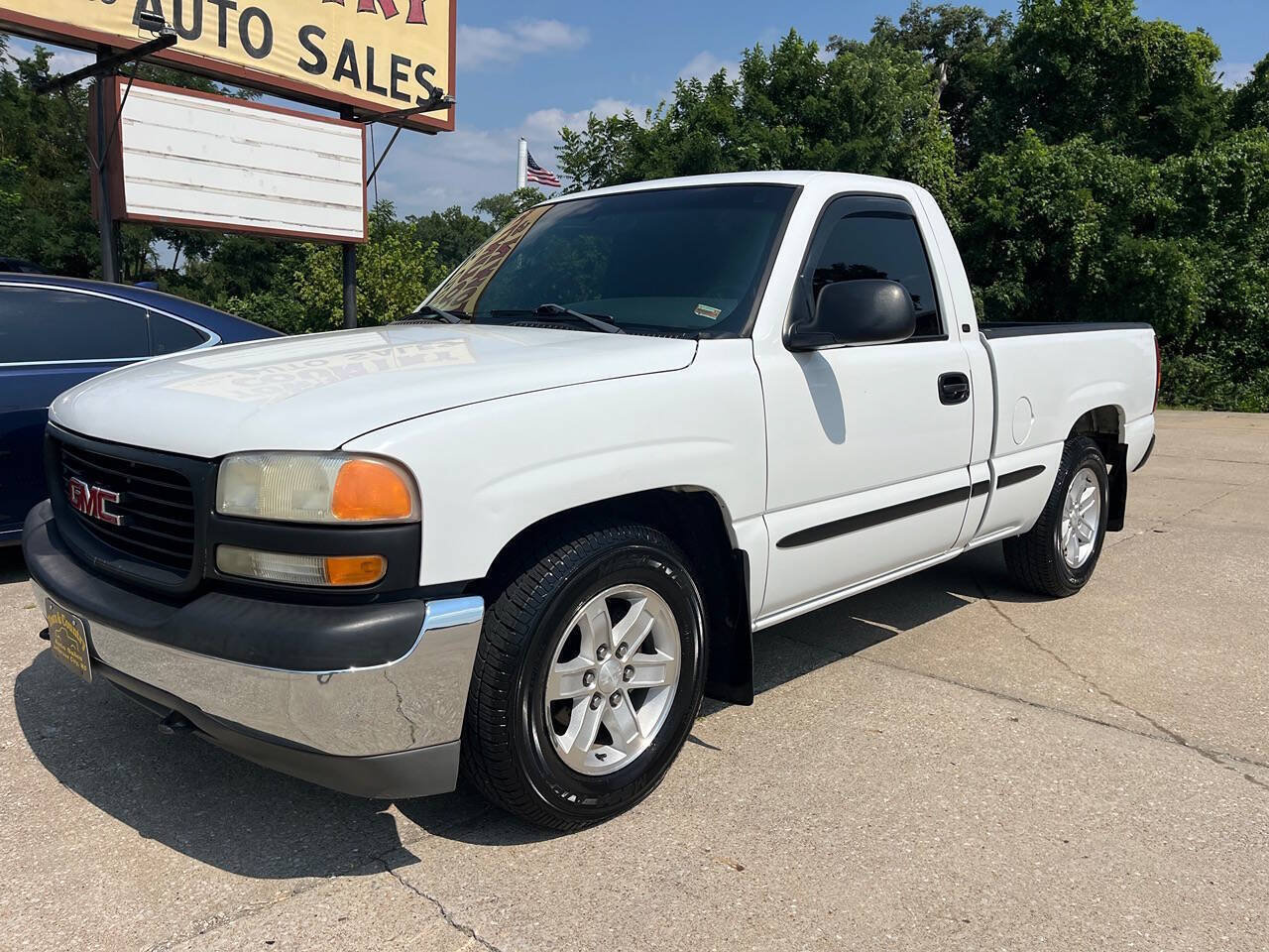 Used 2001 GMC Sierra 1500 2WD Regular Cab image 2