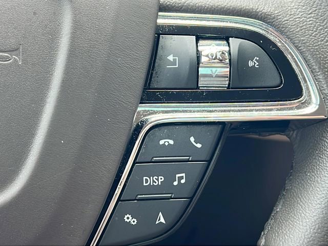 Used 2022 Lincoln Nautilus FWD w/ Premium Package image 21