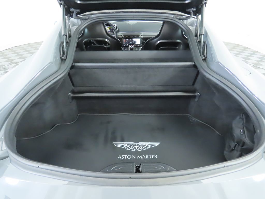 Used 2025 Aston Martin V8 Vantage Coupe image 30