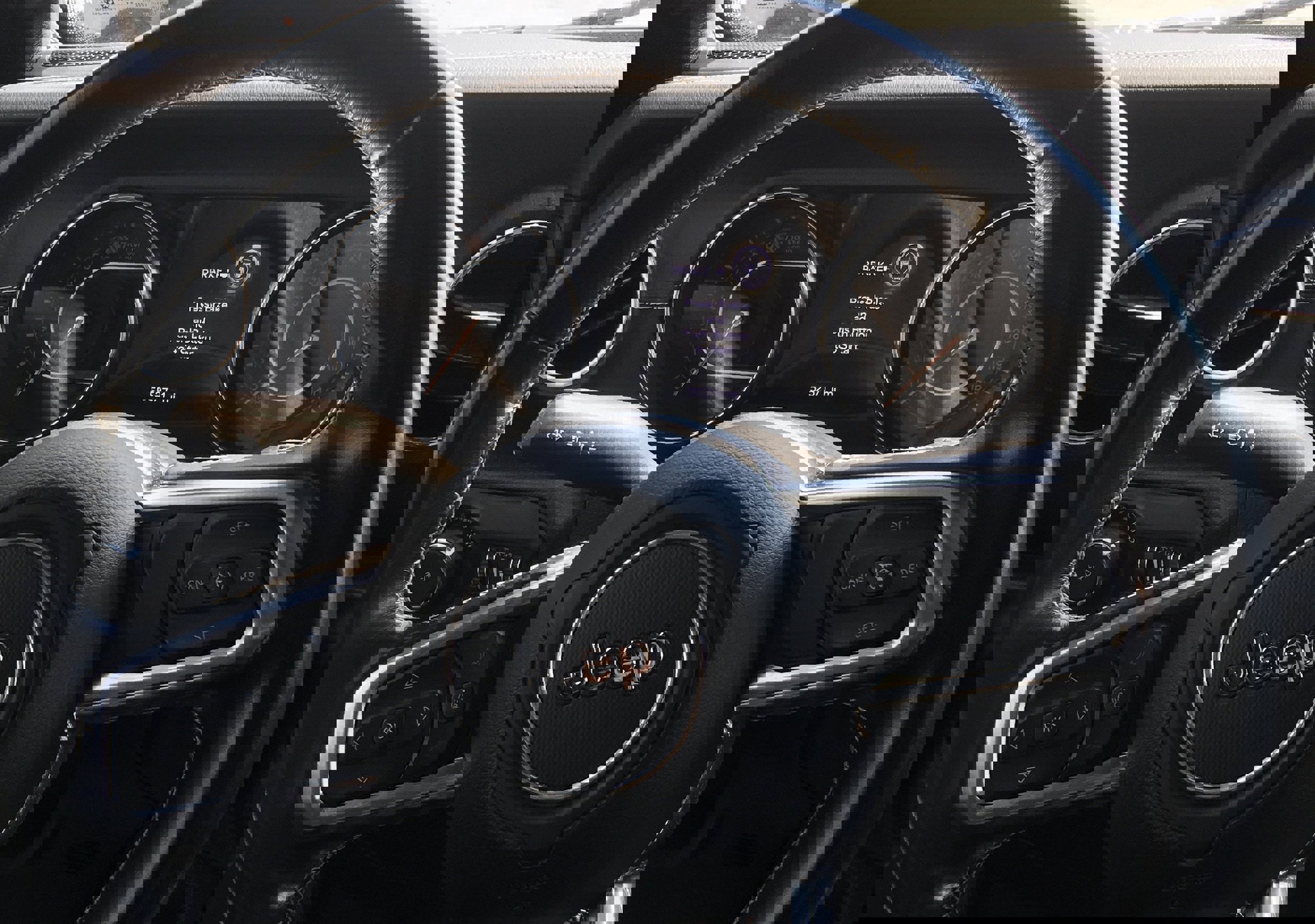 Used 2021 Jeep Wrangler Unlimited Sahara image 10