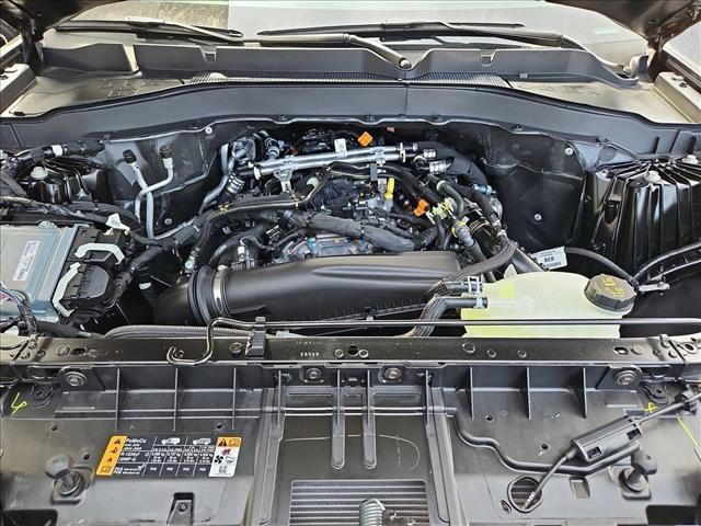 New 2026 Ford Explorer Active w/ Active Comfort Package AWD/4WD image 17