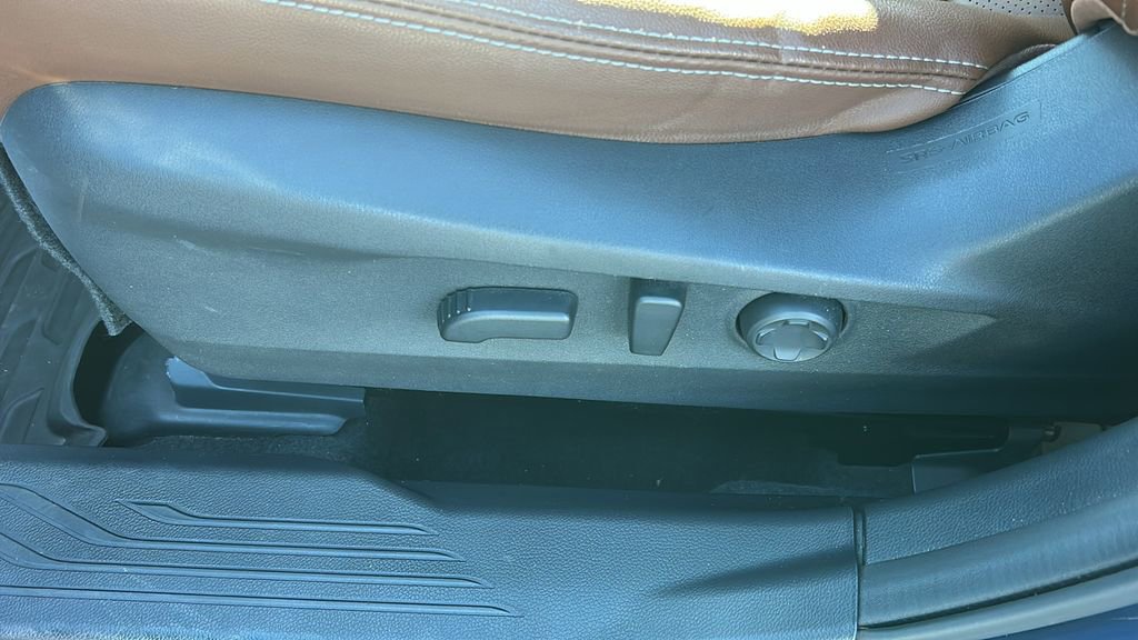 Used 2023 Subaru Outback Touring XT image 11