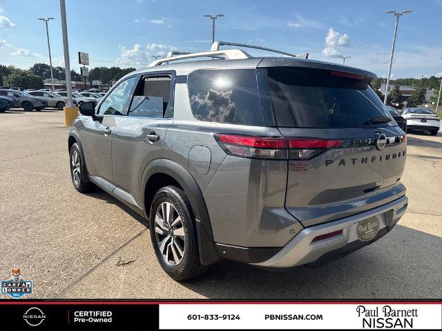 Certified 2025 Nissan Pathfinder SL w/ Black Appearance Package FWD image 4