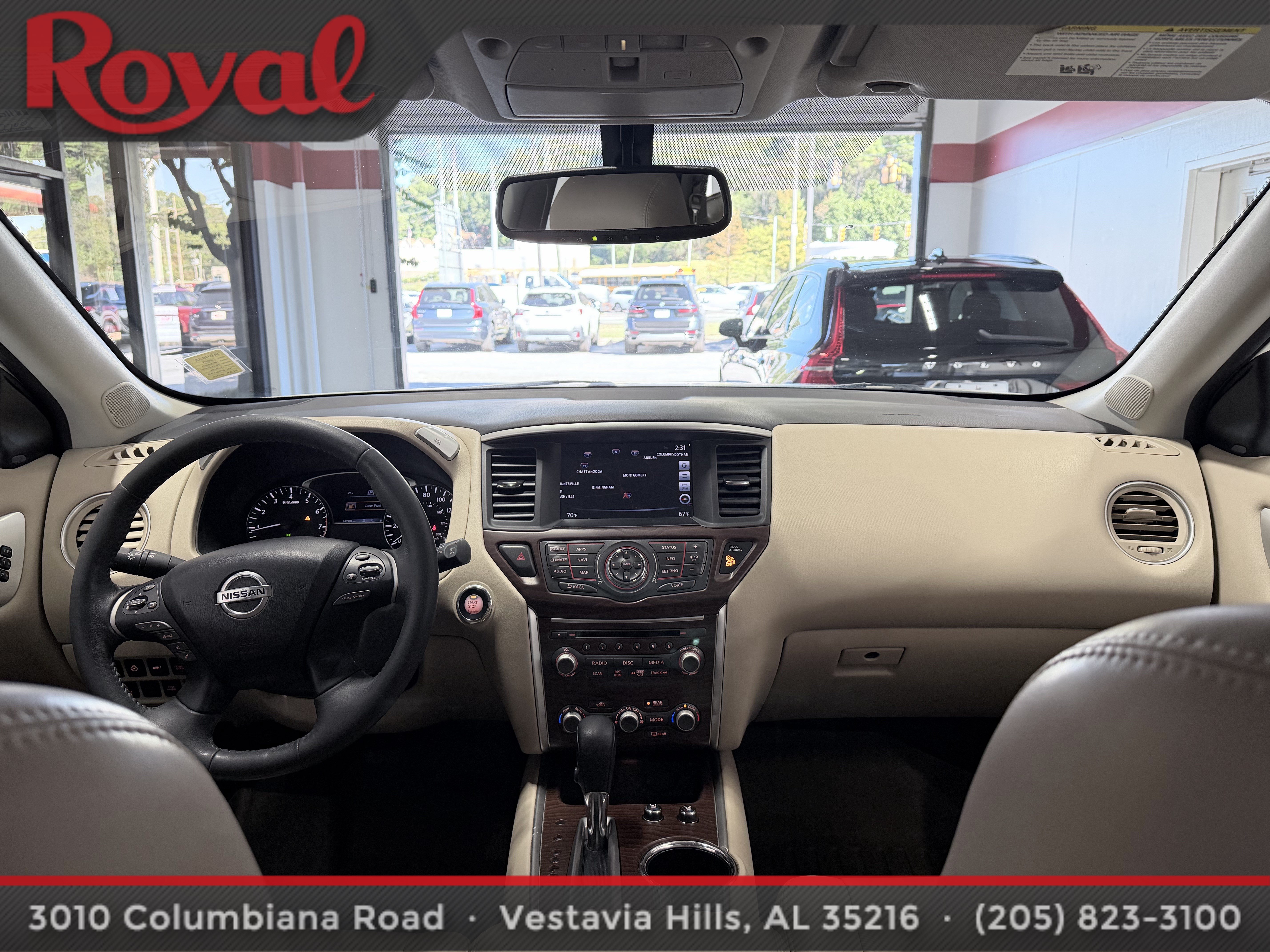 Used 2017 Nissan Pathfinder Platinum w/ Family Entertainment Package FWD image 23