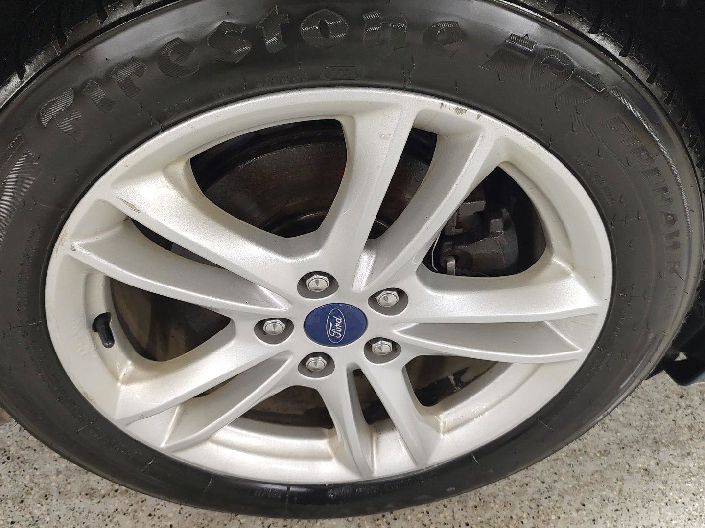 Used 2018 Ford Fusion SE FWD image 27
