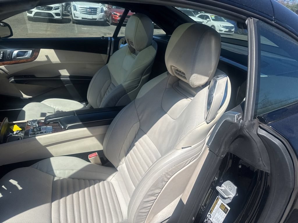 Used 2014 Mercedes-Benz SL 550 image 25