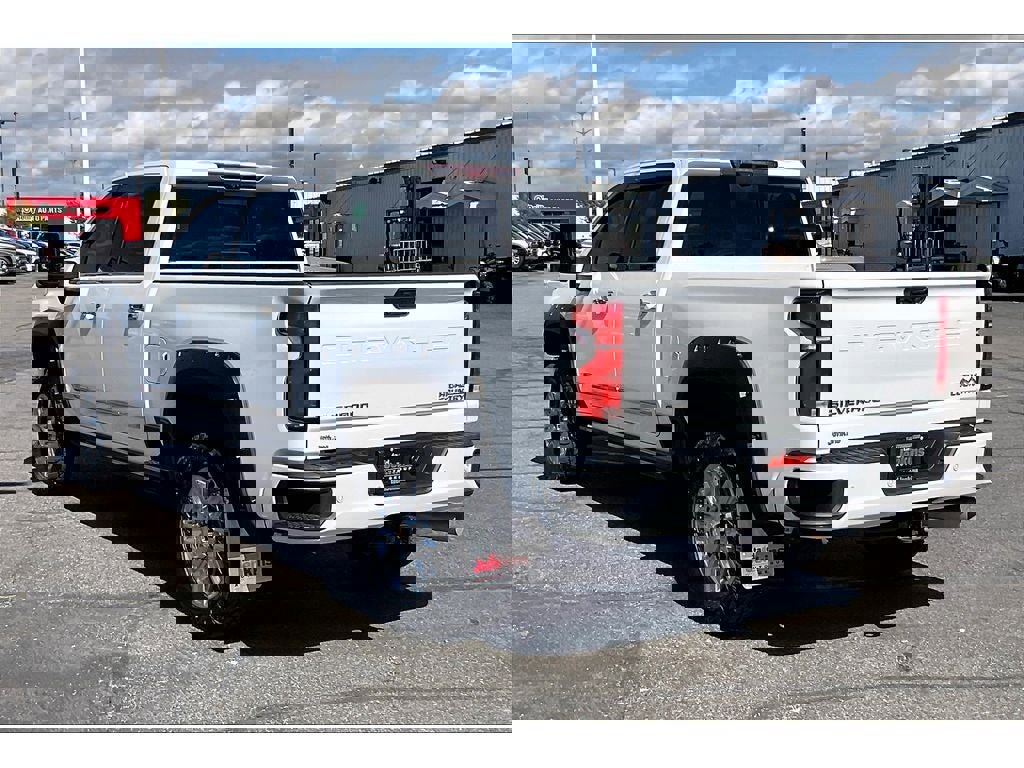 Used 2024 Chevrolet Silverado 3500 High Country w/ High Country Premium Package image 12