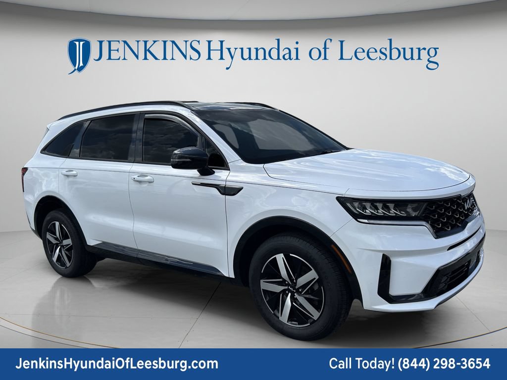 Used 2023 Kia Sorento EX w/ Panoramic Sunroof Package FWD image 1