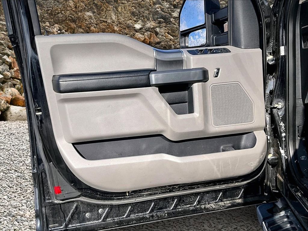 Used 2018 Ford F150 XLT w/ XTR Package image 20