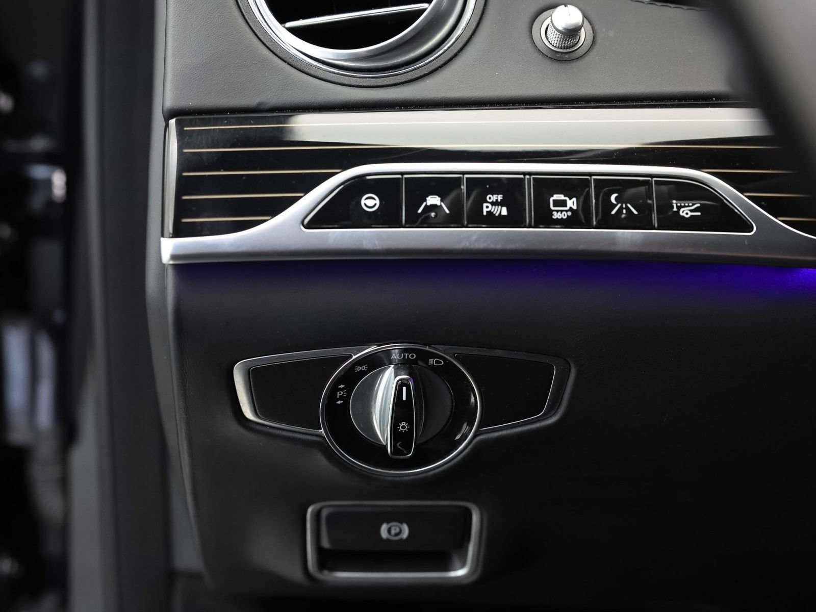 Used 2017 Mercedes-Benz Maybach S 600 image 38