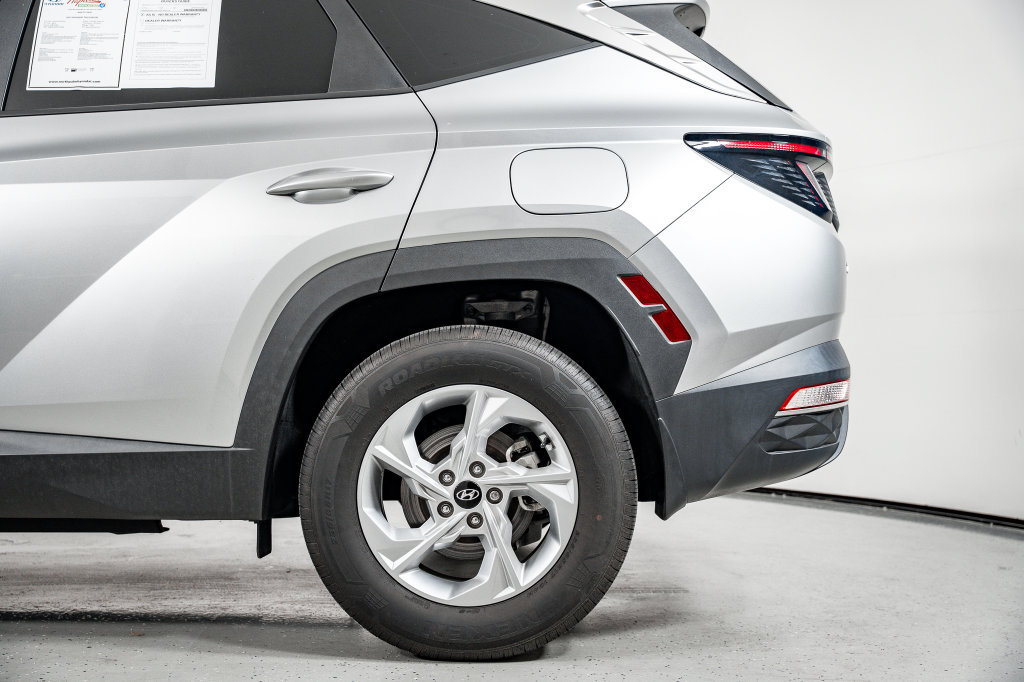 Certified 2023 Hyundai Tucson SEL AWD/4WD image 17