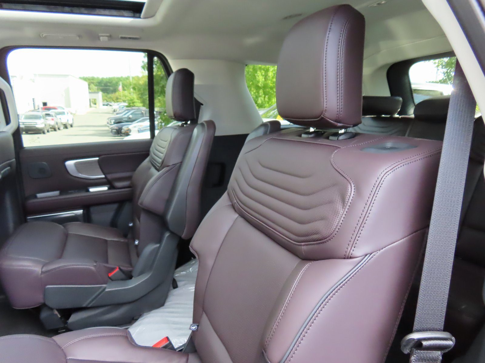 New 2025 Ford Expedition Platinum w/ Platinum Ultimate Package image 19